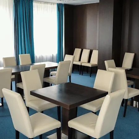 Hotel Sport-relax Centrum Bors Club
