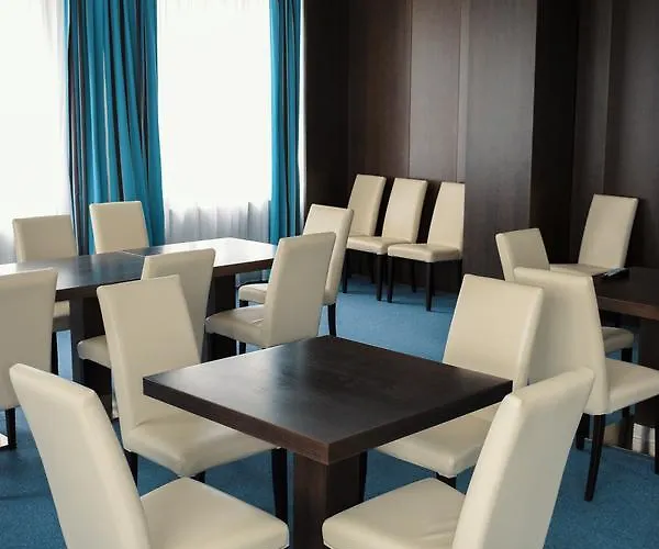 Hotell Sport-relax Centrum Bors Club
