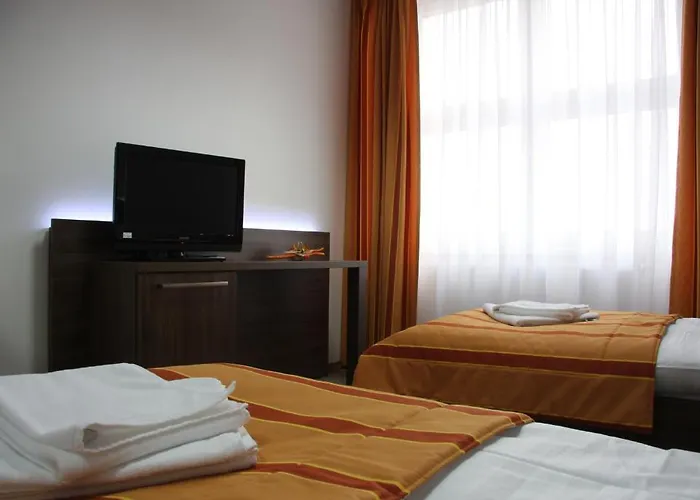 Sport-relax Centrum Bors Club Szálloda 2*